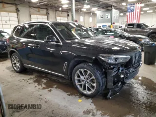 2021 BMW X5 xDrive40i with VIN 5UXCR6C09M9D94196, listed as a Copart auction lot 71681202 with 32,023 mi miles. Bid and sale history available at carsss.com. Image 4.