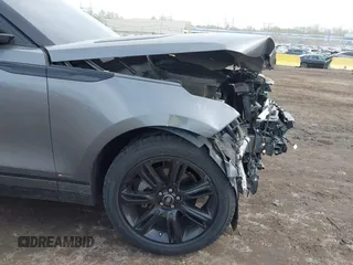 2019 Land Rover Range Rover Velar R-Dynamic SE with VIN SALYL2EX3KA228950, listed as a IAAI auction lot 42088425 with 59,978 mi miles and . Bid and sale history available at DreamBid. Image 17.