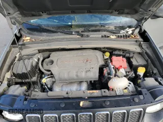 2021 Jeep Renegade Latitude with VIN ZACNJDBB6MPM76100, listed as a Copart auction lot 80125404 with 19,264 mi miles and Salvage title. Bid and sale history available at DreamBid. Image 12.