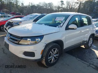 2013 Volkswagen Tiguan SE z VIN WVGBV3AX3DW608410, wystawiony jako IAAI lot #41397876 z przebiegiem 119 867 mil mil oraz . Historia ofert i sprzedaży dostępna na DreamBid. Obrazek 2.