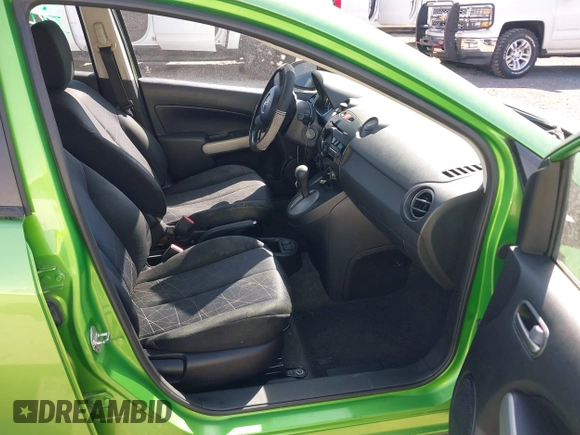 2013 Mazda Mazda2 Sport with VIN JM1DE1KY2D0155604, listed as a IAAI auction lot 41745512 with 150,253 mi miles. Bid and sale history available at carsss.com. Image 5.