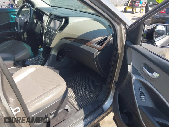 2017 Hyundai Santa Fe 2.4L z VIN 5NMZU3LB7HH025791, wystawiony jako IAAI lot #42277964 z przebiegiem 154 110 mil mil oraz . Historia ofert i sprzedaży dostępna na DreamBid. Obrazek 5.