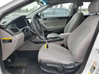 2015 Hyundai Sonata SE z VIN 5NPE24AF5FH008617, wystawiony jako Copart lot #55335045 z przebiegiem 139 671 mil mil oraz Czysty tytuł • Clean title. Historia ofert i sprzedaży dostępna na DreamBid. Obrazek 7.