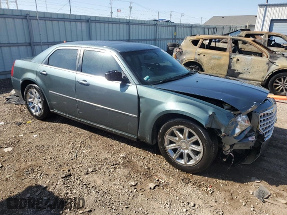 2006 Chrysler 300 C with VIN 2C3KA63H86H197759, listed as a Copart auction lot 48967805 with 89,556 mi miles and Salvage Title. Bid and sale history available at carsss.com. Image 4.