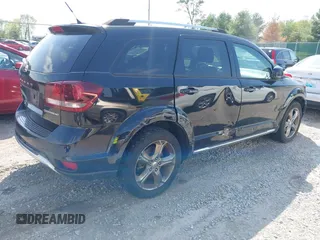 2015 Dodge Journey Crossroad z VIN 3C4PDDGG8FT633483, wystawiony jako IAAI lot #42132925 z przebiegiem 138 235 mil mil oraz . Historia ofert i sprzedaży dostępna na DreamBid. Obrazek 4.