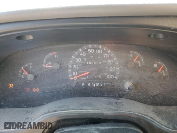 2001 Ford Econoline Passenger XL with VIN 1FMRE11201HB08051, listed as a Copart auction lot 54983885 with 159,509 mi miles and Clean title. Bid and sale history available at DreamBid. Image 9.