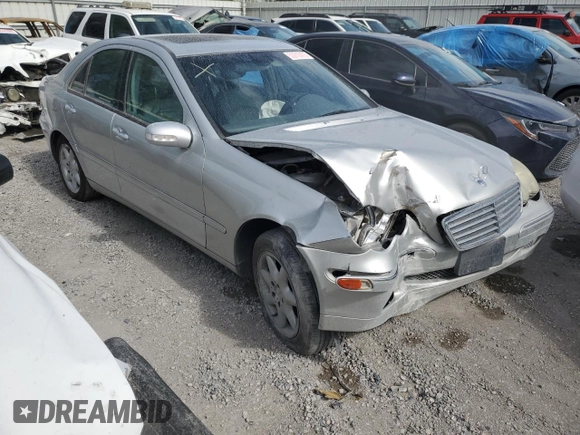 2001 Mercedes-Benz C 320 с VIN WDBRF64J51F039949, выставлен на аукционе Copart как лот 53910475 с пробегом Не указан миль и На запчасти • Non repairable. История ставок и продаж доступна на DreamBid. Изображение 4.