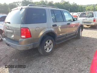 2003 Ford Explorer XLT с VIN 1FMZU63K83ZA92143, выставлен на аукционе IAAI как лот 42437278 с пробегом 286 800 миль миль и . История ставок и продаж доступна на DreamBid. Изображение 4.
