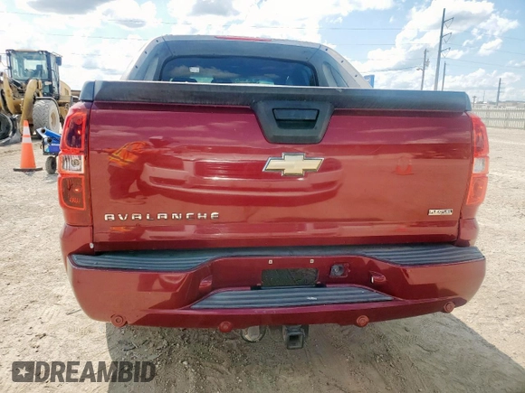 2007 Chevrolet Avalanche LTZ z VIN 3GNEC12057G264277, wystawiony jako Copart lot #62430175 z przebiegiem 170 283 mil mil oraz Czysty tytuł • Clean title. Historia ofert i sprzedaży dostępna na DreamBid. Obrazek 6.