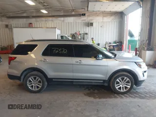 2018 Ford Explorer XLT с VIN 1FM5K8D87JGB91032, выставлен на аукционе IAAI как лот 42172572 с пробегом Не указан миль и . История ставок и продаж доступна на DreamBid. Изображение 13.