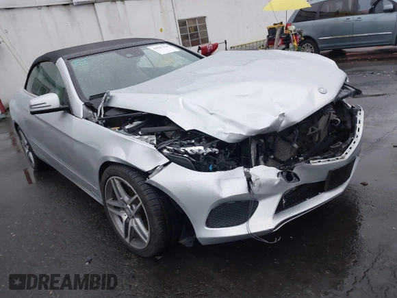 2016 Mercedes-Benz E 400 with VIN WDDKK6FF3GF313039, listed as a IAAI auction lot 40907228 with 31,540 mi miles and . Bid and sale history available at carsss.com. Image 1.
