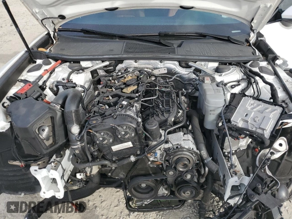 2022 Audi A6 Premium z VIN WAUD3BF22NN055912, wystawiony jako Copart lot #39701044 z przebiegiem 22 421 mil mil oraz . Historia ofert i sprzedaży dostępna na DreamBid. Obrazek 11.