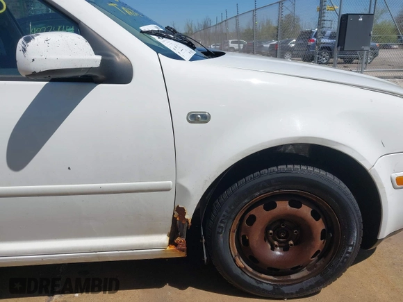 2001 Volkswagen Jetta с VIN 3VWRS29M21M049019, выставлен на аукционе IAAI как лот 42240253 с пробегом Не указан миль и . История ставок и продаж доступна на DreamBid. Изображение 11.