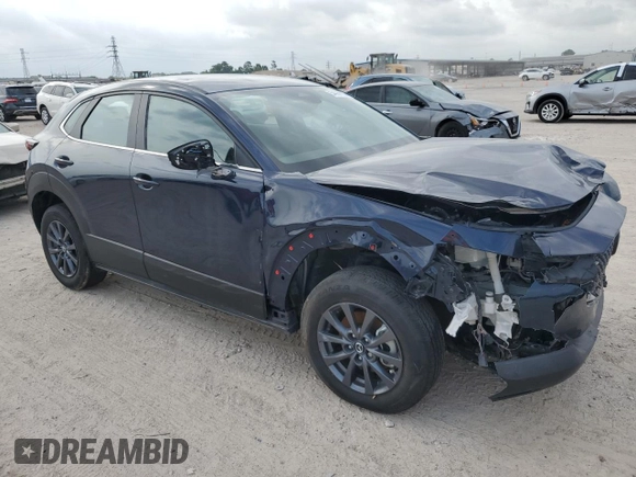 2024 Mazda CX-30 S with VIN 3MVDMBAM2RM675084, listed as a Copart auction lot 54937655 with 11,611 mi miles and Salvage Title. Bid and sale history available at carsss.com. Image 4.