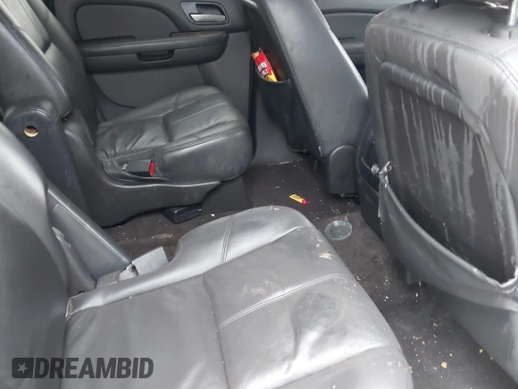 2008 Chevrolet Suburban 2LT with VIN 3GNFK16388G105623, listed as a IAAI auction lot 41441593 with 167,122 mi miles and . Bid and sale history available at DreamBid. Image 8.