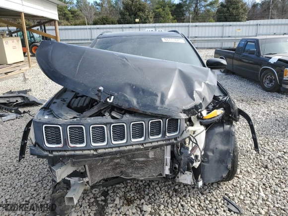 2019 Jeep Compass Latitude with VIN 3C4NJCBB7KT736765, listed as a Copart auction lot 88771625 with 91,240 mi miles and Salvage Title. Bid and sale history available at carsss.com. Image 5.
