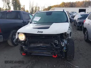 2018 Jeep Renegade Trailhawk with VIN ZACCJBCBXJPH18007, listed as a IAAI auction lot 41417677 with 46,296 mi miles. Bid and sale history available at carsss.com. Image 12.