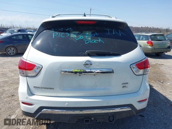 2013 Nissan Pathfinder SL z VIN 5N1AR2MM6DC629197, wystawiony jako IAAI lot #41847580 z przebiegiem 188 121 mil mil oraz . Historia ofert i sprzedaży dostępna na DreamBid. Obrazek 15.