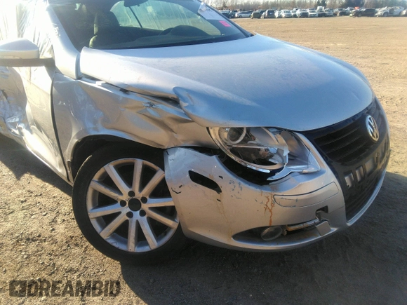2010 Volkswagen Eos Komfort с VIN WVWBA7AH1AV023634, выставлен на аукционе IAAI как лот 40635291 с пробегом 42 152 миль миль и . История ставок и продаж доступна на DreamBid. Изображение 17.