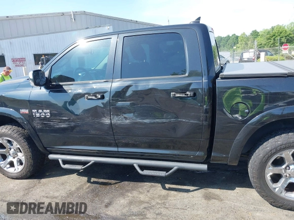 2016 Ram 1500 Laramie z VIN 1C6RR7NT4GS397534, wystawiony jako IAAI lot #42159199 z przebiegiem 120 322 mil mil oraz . Historia ofert i sprzedaży dostępna na DreamBid. Obrazek 14.