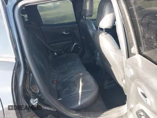 2018 Jeep Renegade Limited with VIN ZACCJBDB4JPH33777, listed as a IAAI auction lot 41675549 with 121,791 mi miles and . Bid and sale history available at DreamBid. Image 8.