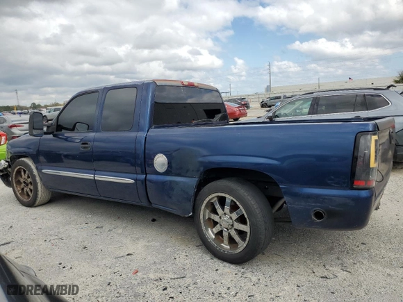 2003 GMC Sierra 1500 SLT with VIN 1GTEC19T33Z313379, listed as a Copart auction lot 48126095 with 256,458 mi miles and Salvage Title. Bid and sale history available at carsss.com. Image 2.
