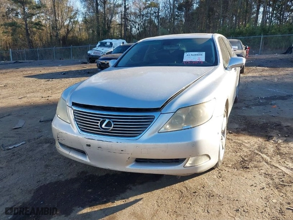 2007 Lexus LS 460 LWB with VIN JTHGL46F075018566, listed as a IAAI auction lot 41368808 with 266,410 mi miles. Bid and sale history available at carsss.com. Image 6.