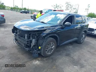 2021 Nissan Rogue S z VIN JN8AT3AA2MW002456, wystawiony jako IAAI lot #42271473 z przebiegiem 136 402 mil mil oraz . Historia ofert i sprzedaży dostępna na DreamBid. Obrazek 2.