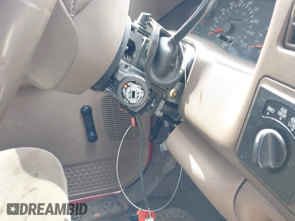 1999 Ford F-250 XL with VIN 1FTNX21SXXEC15587, listed as a IAAI auction lot 42166240 with 144,394 mi miles and . Bid and sale history available at DreamBid. Image 6.