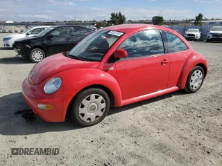 1999 Volkswagen Beetle GLS with VIN 3VWCC21C3XM408103, listed as a Copart auction lot 76181144 with 126,726 mi miles and Clean Title. Bid and sale history available at DreamBid. Image 1.