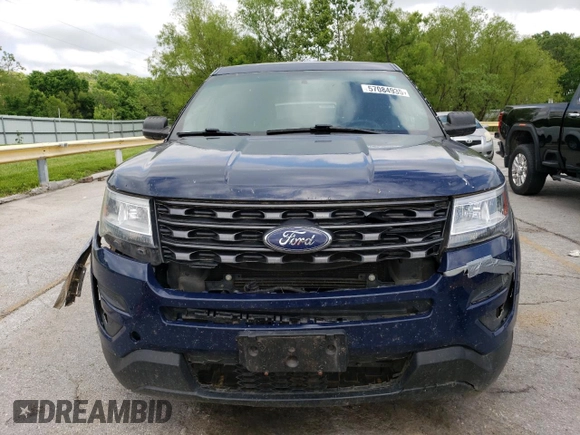 2016 Ford Police Interceptor Utility z VIN 1FM5K8AR2GGC37615, wystawiony jako Copart lot #57084935 z przebiegiem 170 078 mil mil oraz Szkoda całkowita • Salvage title. Historia ofert i sprzedaży dostępna na DreamBid. Obrazek 5.