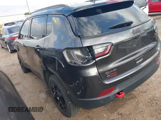 2023 Jeep Compass Trailhawk with VIN 3C4NJDDNXPT536872, listed as a IAAI auction lot 42437282 with 28,293 mi miles and . Bid and sale history available at DreamBid. Image 3.
