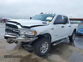2020 Ram 2500 Tradesman z VIN 3C6UR5CJ4LG235002, wystawiony jako IAAI lot #42117169 z przebiegiem 170 299 mil mil oraz . Historia ofert i sprzedaży dostępna na DreamBid. Obrazek 22.