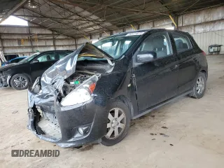 2014 Mitsubishi Mirage DE z VIN ML32A3HJ5EH004187, wystawiony jako Copart lot #50471875 z przebiegiem 69 608 mil mil oraz Szkoda całkowita • Salvage title. Historia ofert i sprzedaży dostępna na DreamBid. Obrazek 1.