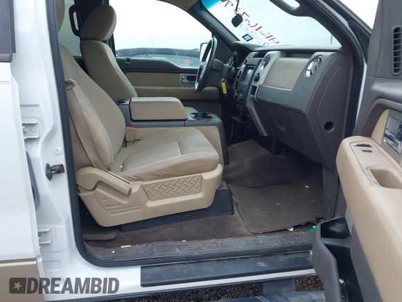 2009 Ford F-150 XL with VIN 1FTPW12V59KB43037, listed as a IAAI auction lot 41616739 with 215,383 mi miles. Bid and sale history available at carsss.com. Image 5.