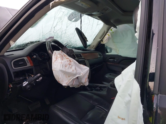 2013 GMC Sierra 1500 SLT with VIN 3GTP2WE73DG108356, listed as a IAAI auction lot 41598358 with Not provided miles and . Bid and sale history available at DreamBid. Image 5.
