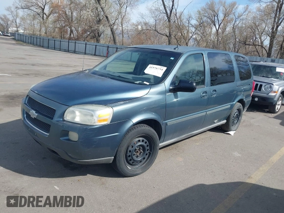 2005 Chevrolet Uplander LS z VIN 1GNDV23L45D247002, wystawiony jako IAAI lot #41976734 z przebiegiem 222 256 mil mil oraz . Historia ofert i sprzedaży dostępna na DreamBid. Obrazek 2.
