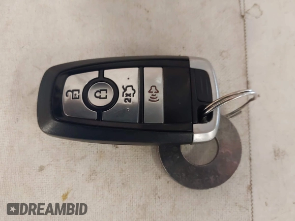 2020 Ford Fusion SE z VIN 3FA6P0LU4LR118809, wystawiony jako IAAI lot #41952995 z przebiegiem 35 353 mil mil oraz . Historia ofert i sprzedaży dostępna na DreamBid. Obrazek 11.