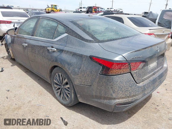 2023 Nissan Altima SV z VIN 1N4BL4DV3PN317528, wystawiony jako IAAI lot #42130756 z przebiegiem 73 037 mil mil oraz . Historia ofert i sprzedaży dostępna na DreamBid. Obrazek 3.