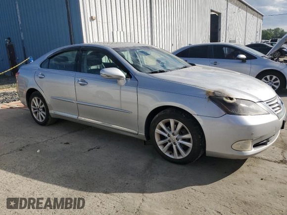 2010 Lexus ES 330 z VIN JTHBK1EG6A2383641, wystawiony jako Copart lot #56215275 z przebiegiem 183 889 mil mil oraz Szkoda całkowita • Salvage title. Historia ofert i sprzedaży dostępna na DreamBid. Obrazek 4.