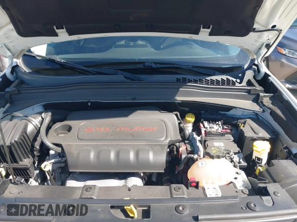 2016 Jeep Renegade Latitude with VIN ZACCJBBT6GPC98149, listed as a IAAI auction lot 42000433 with 62,733 mi miles. Bid and sale history available at carsss.com. Image 10.