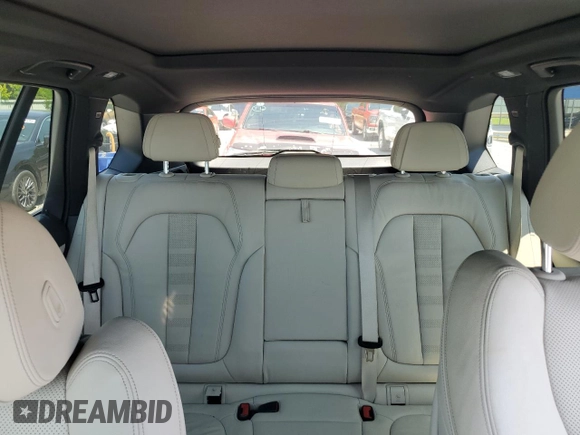 2019 BMW X5 xDrive40i with VIN 5UXCR6C52KLL06923, listed as a Copart auction lot 60109655 with 90,374 mi miles and Salvage title. Bid and sale history available at DreamBid. Image 10.