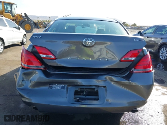 2006 Toyota Avalon XL with VIN 4T1BK36B86U140565, listed as a IAAI auction lot 41297851 with 186,025 mi miles. Bid and sale history available at carsss.com. Image 6.
