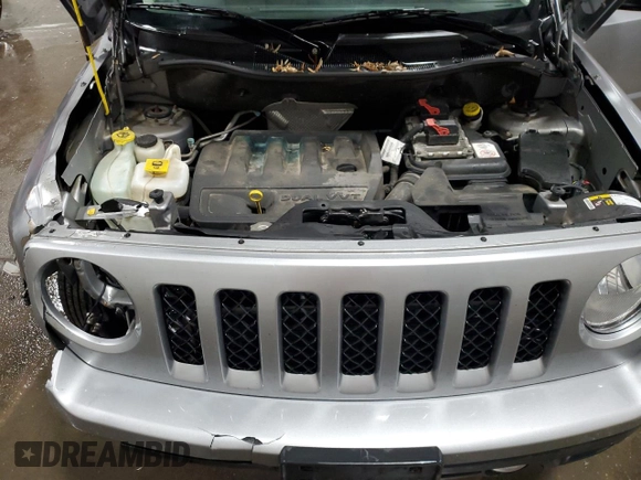 2017 Jeep Patriot 75th Anniversary z VIN 1C4NJRBB4HD128526, wystawiony jako Copart lot #48054165 z przebiegiem 58 696 mil mil oraz Szkoda całkowita • Salvage title. Historia ofert i sprzedaży dostępna na DreamBid. Obrazek 13.