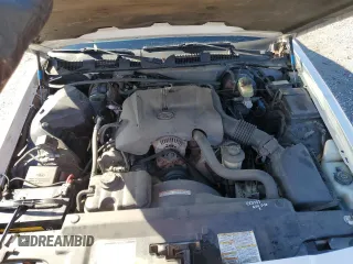 2000 Ford Crown Victoria LX z VIN 2FAFP74W0YX125595, wystawiony jako Copart lot #84675434 z przebiegiem 151 438 mil mil oraz Szkoda całkowita • Salvage title. Historia ofert i sprzedaży dostępna na DreamBid. Obrazek 12.