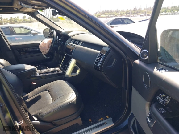 2020 Land Rover Range Rover Autobiography with VIN SALGV5SE1LA413848, listed as a IAAI auction lot 41828291 with 47,839 mi miles. Bid and sale history available at carsss.com. Image 5.