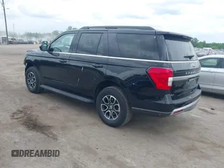 2024 Ford Expedition XLT с VIN 1FMJU1J86REA25838, выставлен на аукционе IAAI как лот 42135267 с пробегом 45 145 миль миль и . История ставок и продаж доступна на DreamBid. Изображение 3.