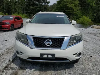 2016 Nissan Pathfinder SV with VIN 5N1AR2MM1GC608987, listed as a Copart auction lot 52672025 with 131,211 mi miles and Clean Title. Bid and sale history available at carsss.com. Image 5.