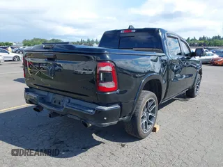 2019 Ram 1500 Laramie z VIN 1C6SRFJT1KN612909, wystawiony jako IAAI lot #42305653 z przebiegiem 105 018 mil mil oraz . Historia ofert i sprzedaży dostępna na DreamBid. Obrazek 4.