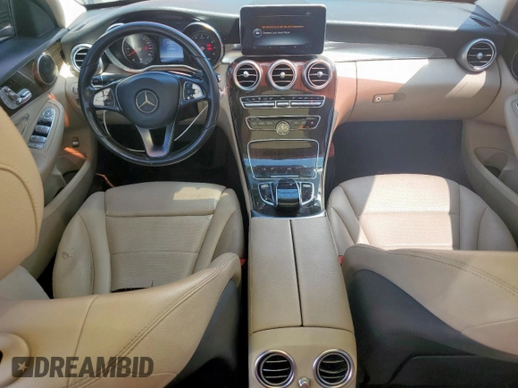 2016 Mercedes-Benz C 300 с VIN 55SWF4JB7GU170995, выставлен на аукционе Copart как лот 60697515 с пробегом 112 895 миль миль и Списание • Salvage title. История ставок и продаж доступна на DreamBid. Изображение 8.